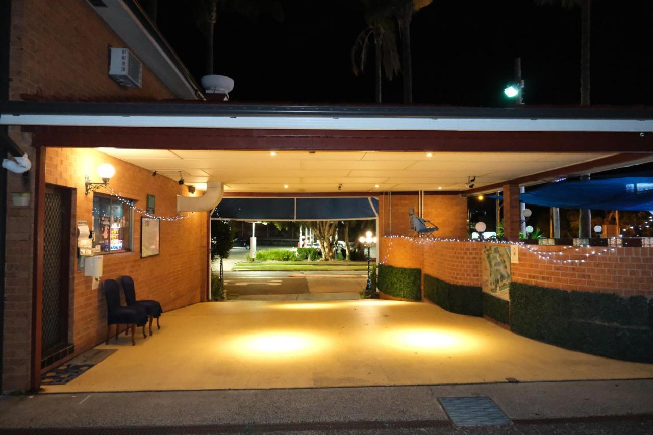 Sapphire Palms Motel Entrance Eksteriør billede